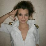 Милая и нежная рыженькая зайка познакомится с мужчиной для секса .